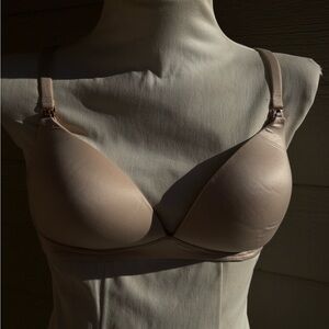Victoria's Secret Nude Nursing Bra Size 34DDD